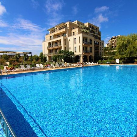 Sorrento - Menada Apartments Sveti Vlas Eksteriør bilde