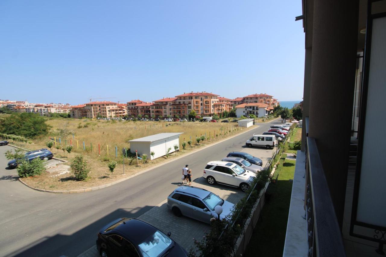Sorrento - Menada Apartments Sveti Vlas Eksteriør bilde