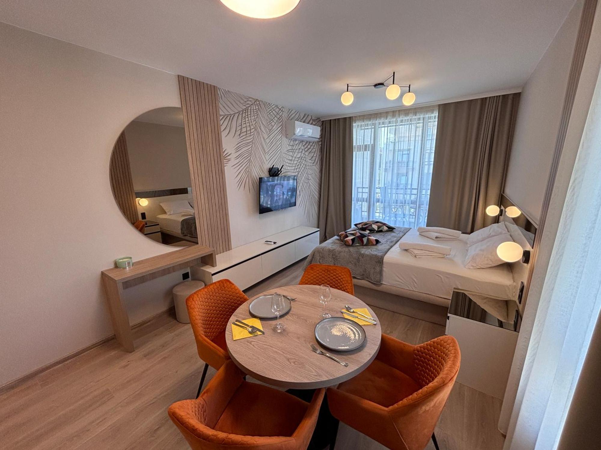 Sorrento - Menada Apartments Sveti Vlas Eksteriør bilde